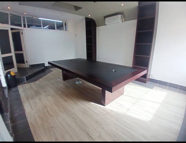 288M² OFFICE TO LET IN NEWTON PARK